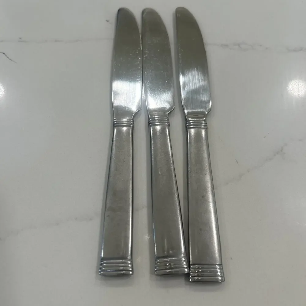 Vtg Wallace NAPOLI-FROST Stainless 18/10 Set of 3 Flatware 8.5” Dinner Knives